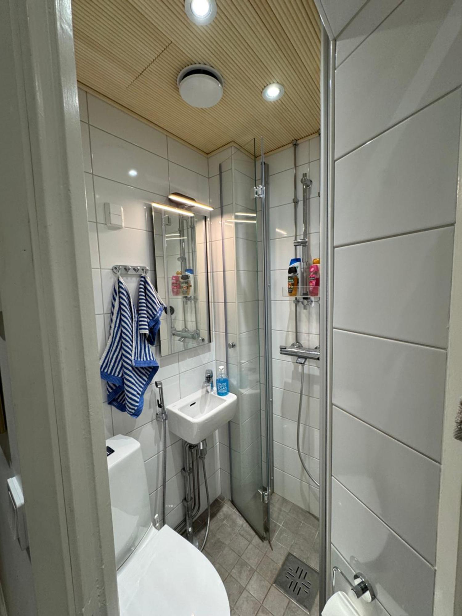 Cozy In Ullanlinna With Location * Helsinki